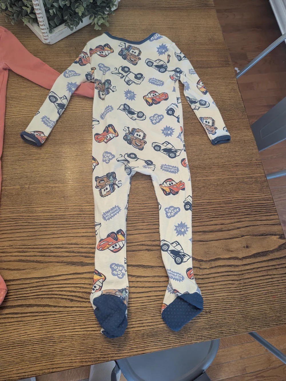 EUC Disney Baby 24 month Pixar Cars Lightning McQueen Zip Up Sleeper Bundle
